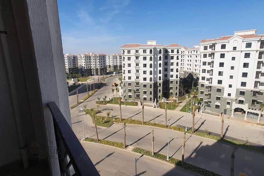 4 177601b7-0e20-469e-a384-b9b1b9bec4b0. jpeg