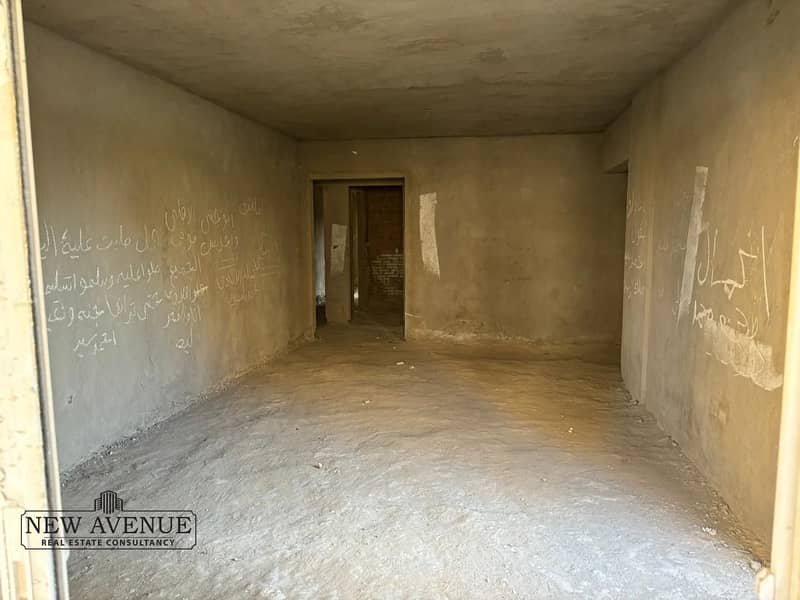 8 c43c2edf-78ea-4727-b52c-c2fde47fad7e. jpeg