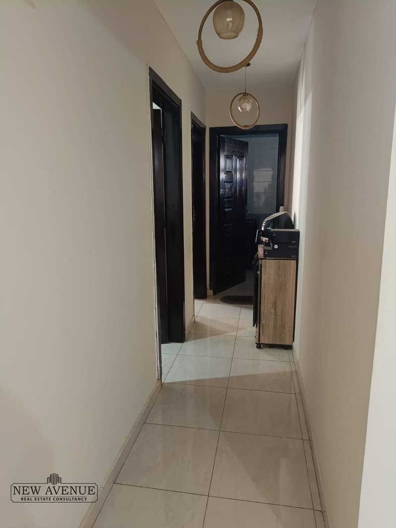 8 24c121cf-816c-4f3e-8a0f-ed9b4a82e24c. jpg