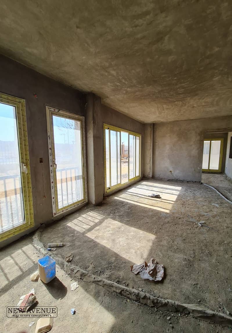 4 WhatsApp Image 2025-11-19 at 13.29. 53_5cde8b4a. jpg