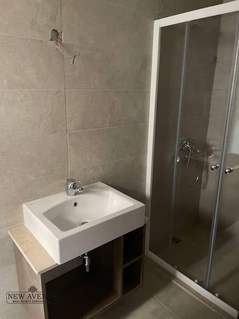 6 WhatsApp Image 2025-11-11 at 12.22. 42_3414498c. jpg