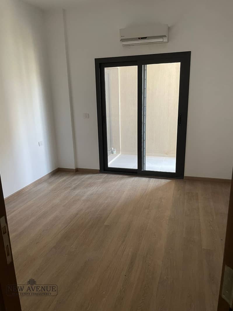 7 WhatsApp Image 2025-11-11 at 12.22. 42_d2eaf7d4. jpg