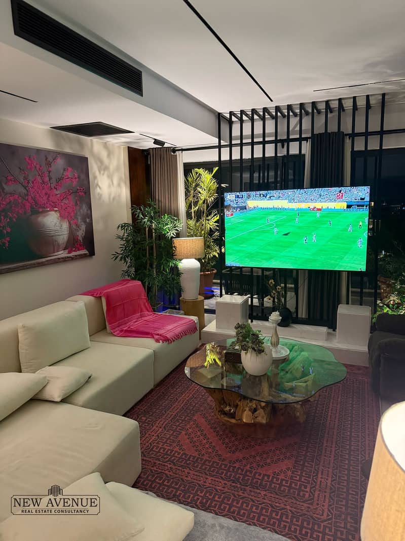 12 c5042e64-9cbb-4f20-ad6b-b70fde6745ac. jpg