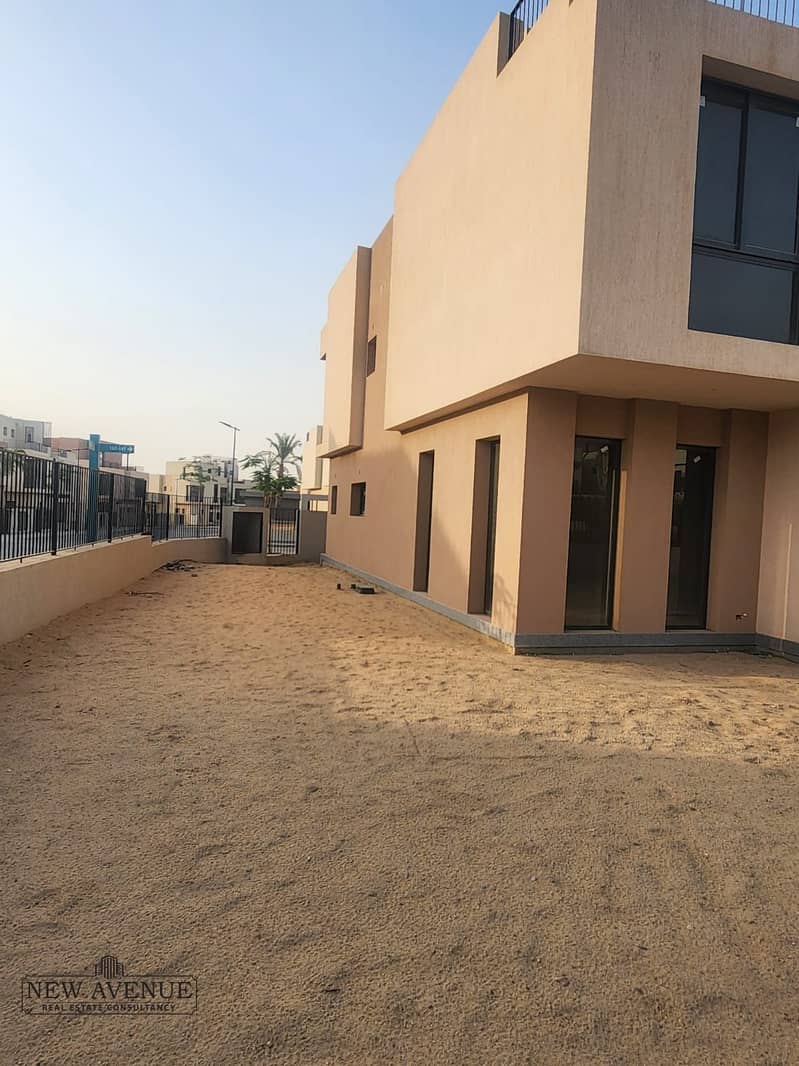 3 WhatsApp Image 2025-11-26 at 12.41. 46_73352232. jpg