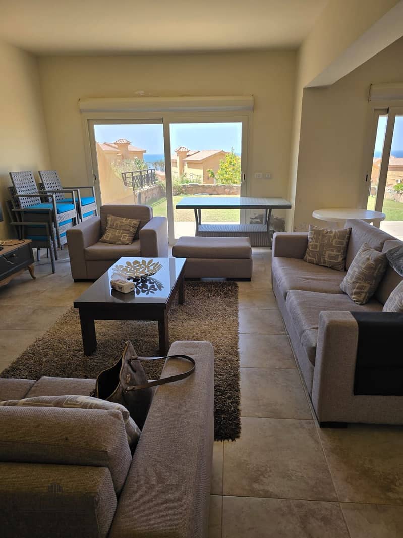 7 096c0e25-b598-4d44-8bb5-8d0541ad66c8. jpg