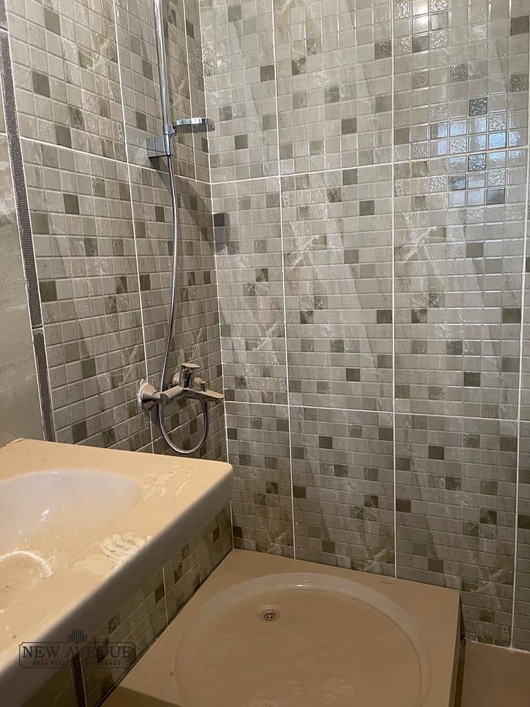 14 f8659e47-4789-47ac-9ae0-c1bbddbbc7d0. jpg