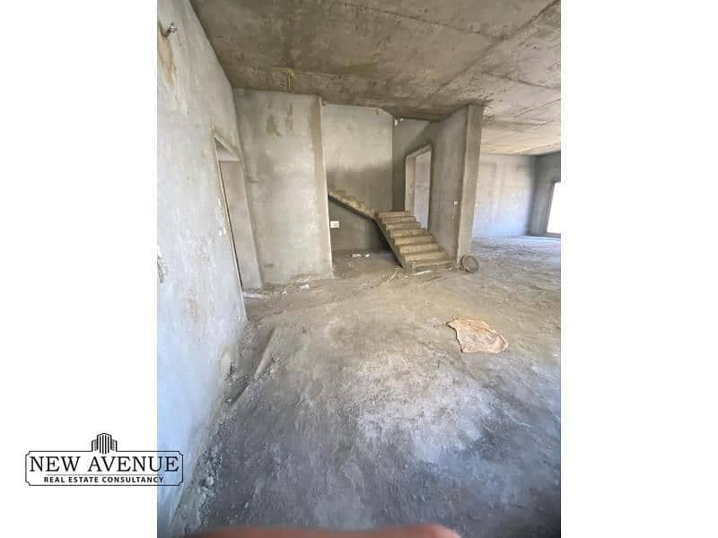 4 8573dd5c-75ba-4979-8ca3-878c1e33949a. png