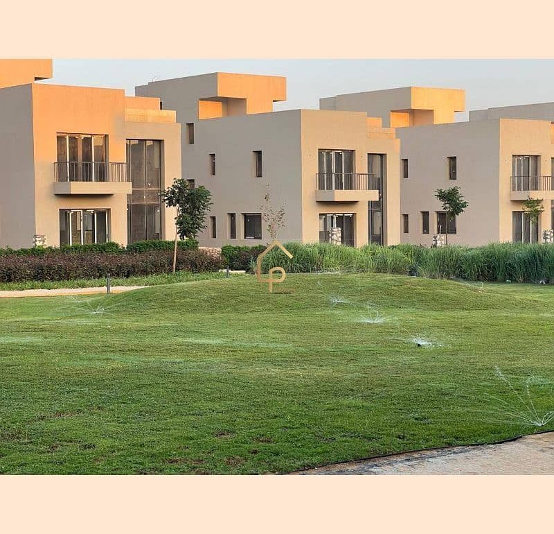 9 551131740_2003640363807639_125114702935825585_n. jpg