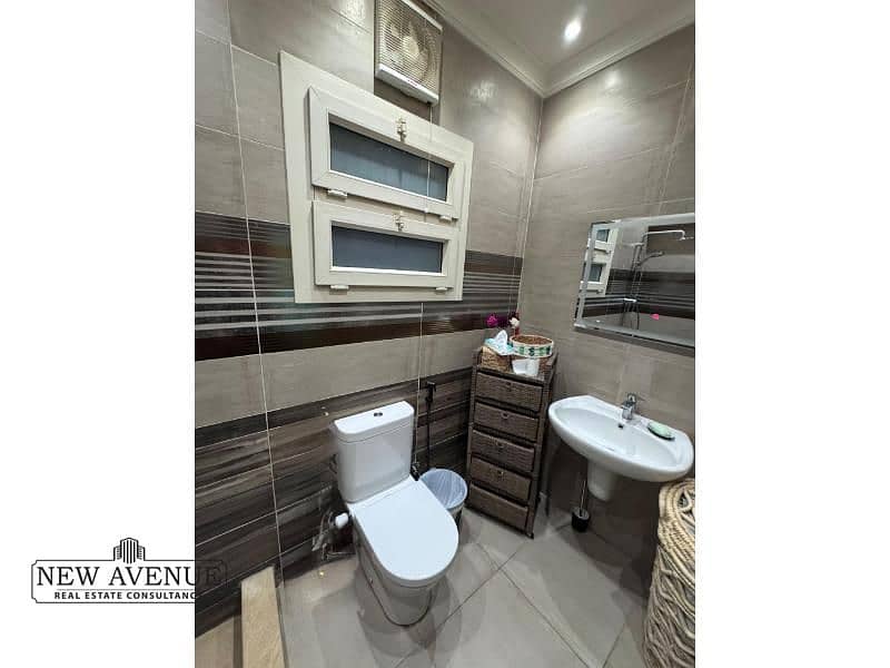 10 WhatsApp Image 2025-10-29 at 3.42. 03 PM. jpg