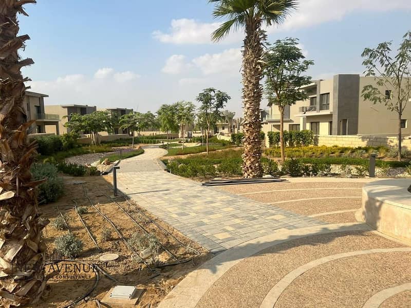 10 89cd8e0d-76a2-46cb-84bf-78a7a9e95655. jpg