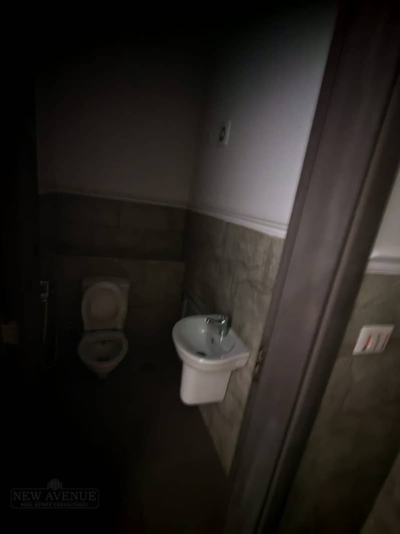 5 WhatsApp Image 2025-10-28 at 12.13. 12 PM. jpeg