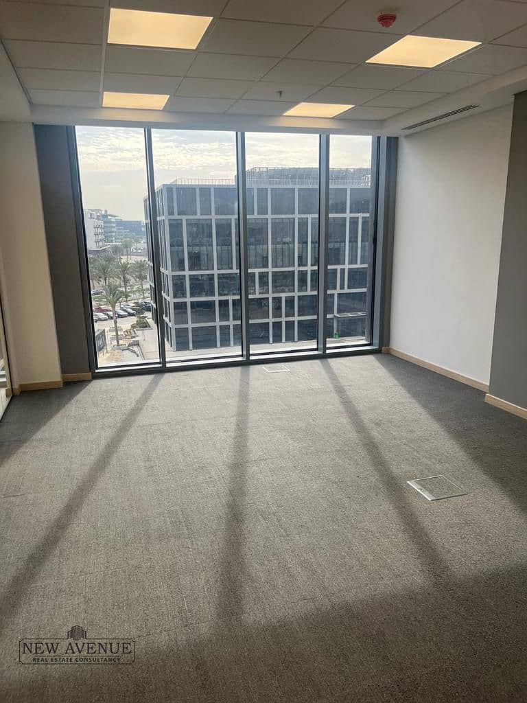 5 WhatsApp Image 2025-10-29 at 5.28. 27 PM. jpeg