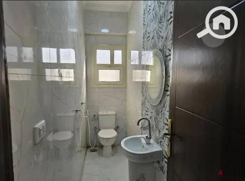 5 e235f38f-a8bc-4f89-b79a-7c41225cd341. jpeg