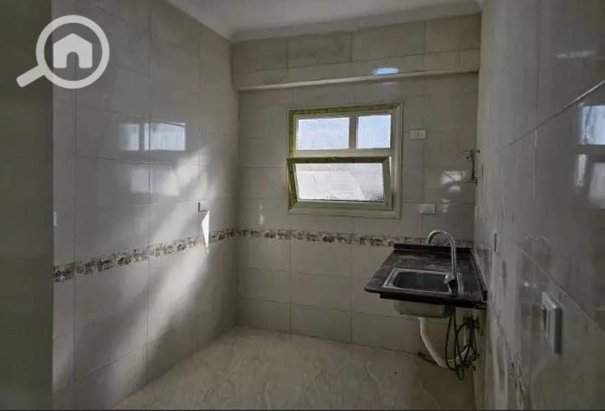 6 8e55f85a-8d1f-4c4d-afe6-ce9c06e4d001. jpeg