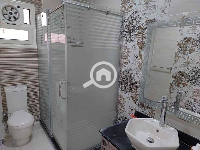 11 794a690c-14d4-4739-a01c-192b44842cd8. jpg