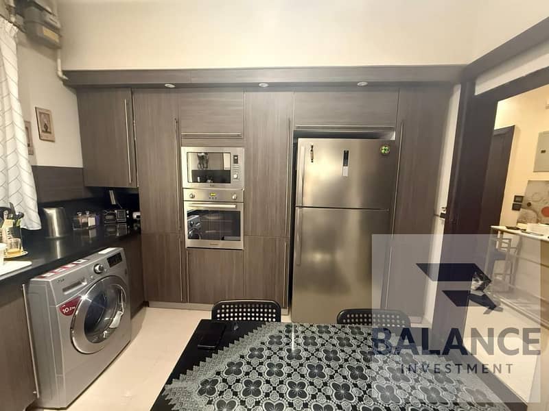 2 d4b37eec-a5d8-468f-b8a5-5e3b75f8da72. jpg