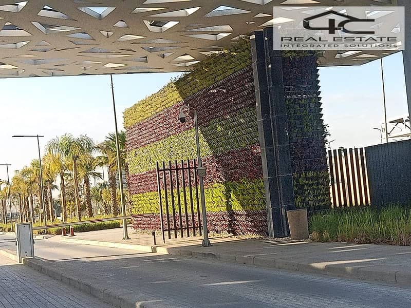 5 WhatsApp Image 2025-12-08 at 15.41. 28. jpeg