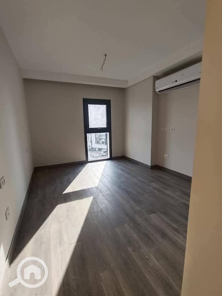 4 FB_IMG_1739268572292. jpg