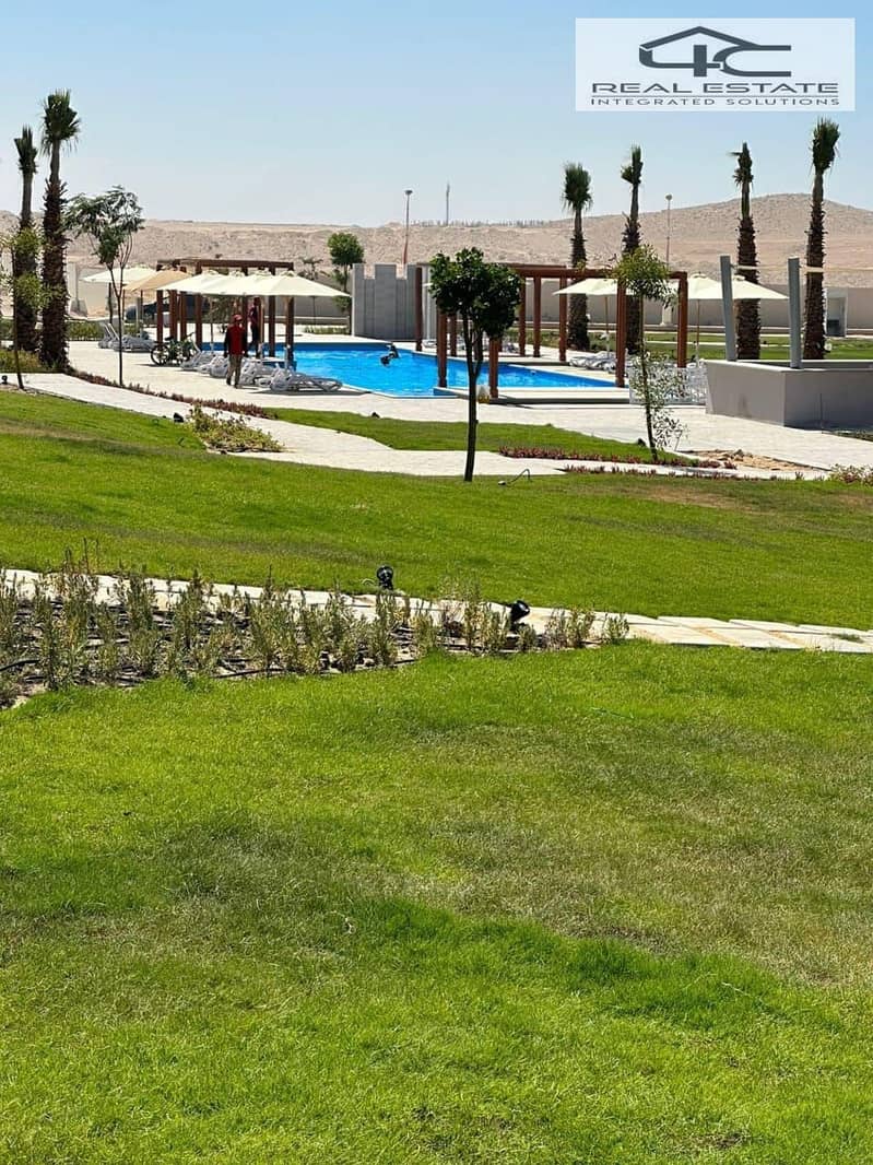 2 599a64e0-80f2-4252-8fb8-cced409b66e8. jpg