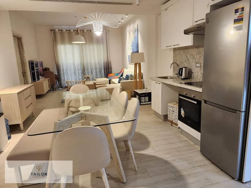 6 b728c410-6d5b-480b-be77-344ac46b7ede. jpeg