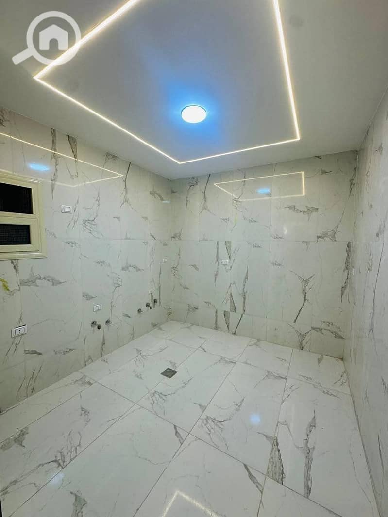 9 f8b88f21-a7b5-4576-90f9-5e742f3fca69. jpg