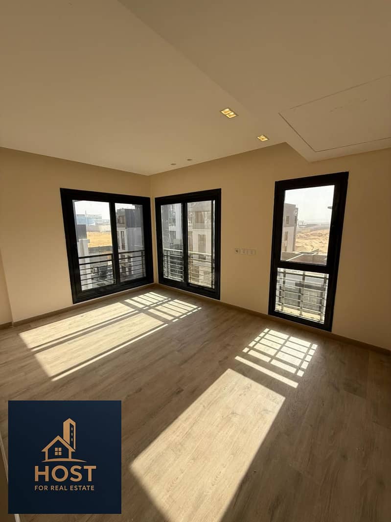 8 WhatsApp Image 2025-11-20 at 1.16. 11 PM (4). jpeg