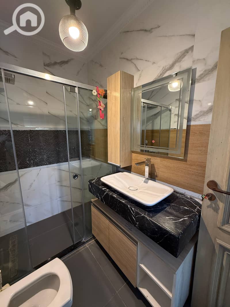 18 WhatsApp Image 2025-12-07 at 06.01. 14_eda23ec4. jpg