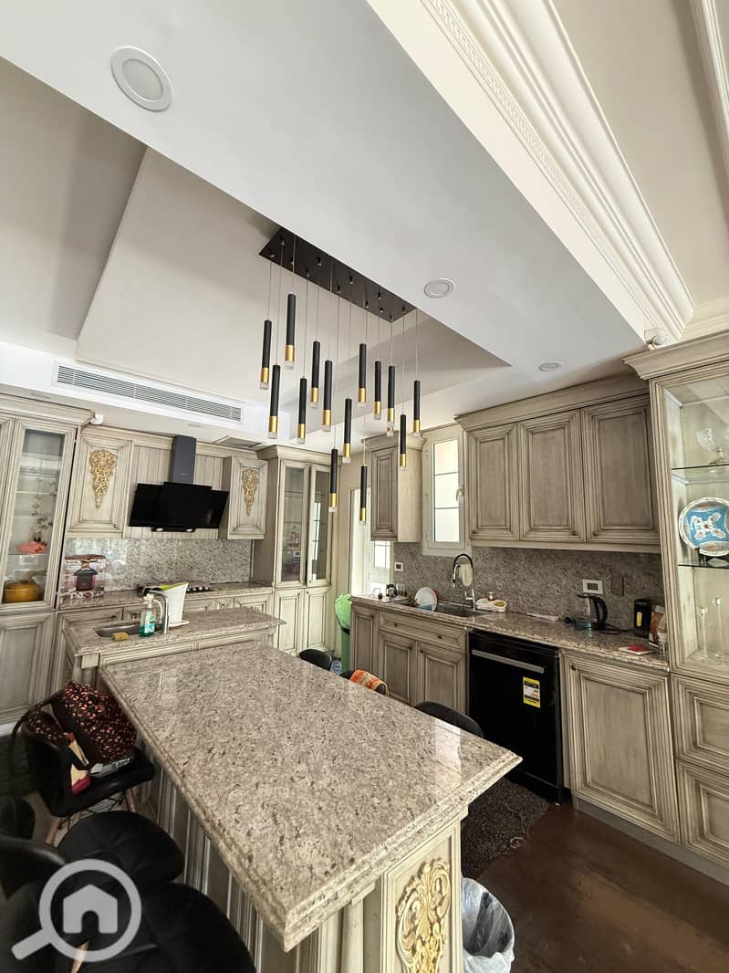 24 WhatsApp Image 2025-12-07 at 06.01. 10_6c9adffb. jpg