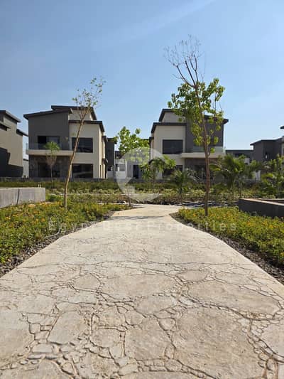 فیلا 4 غرف نوم للبيع في القاهرة الجديدة، القاهرة - IMG-20251206-WA0121. jpg فیلا 4 غرف نوم للبيع في القاهرة الجديدة، القاهرة - IMG-20251206-WA0121. jpg