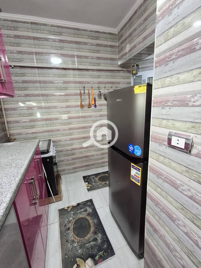 15 0a2b1dc3-3e7e-4ba6-8379-c9067e50b3d8. jpg