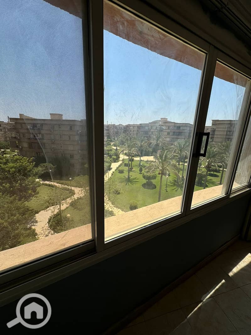 9 2b996776-48c0-48a8-bb35-adaa4d739e7c. jpeg