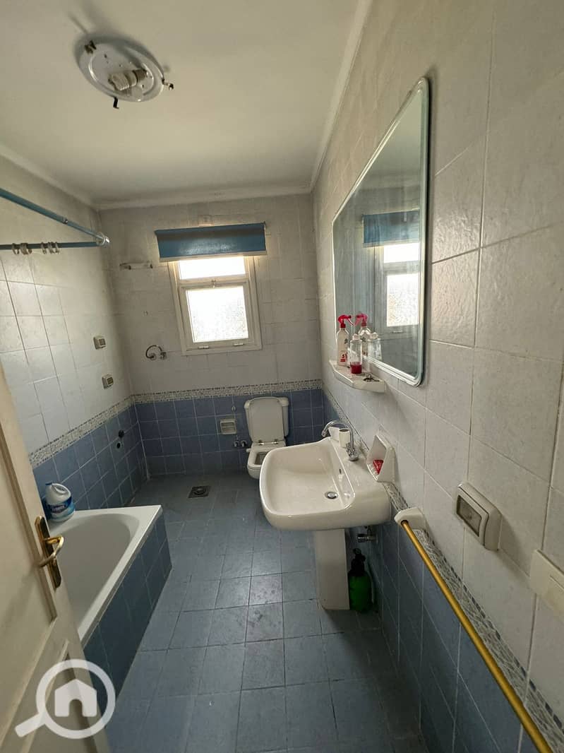 11 749e2178-74d2-4a29-9081-ab57d0d676e7. jpeg