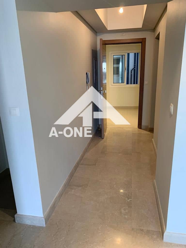 7 d4cbc285-7451-423a-b0af-d3a39d4d4011. jpg