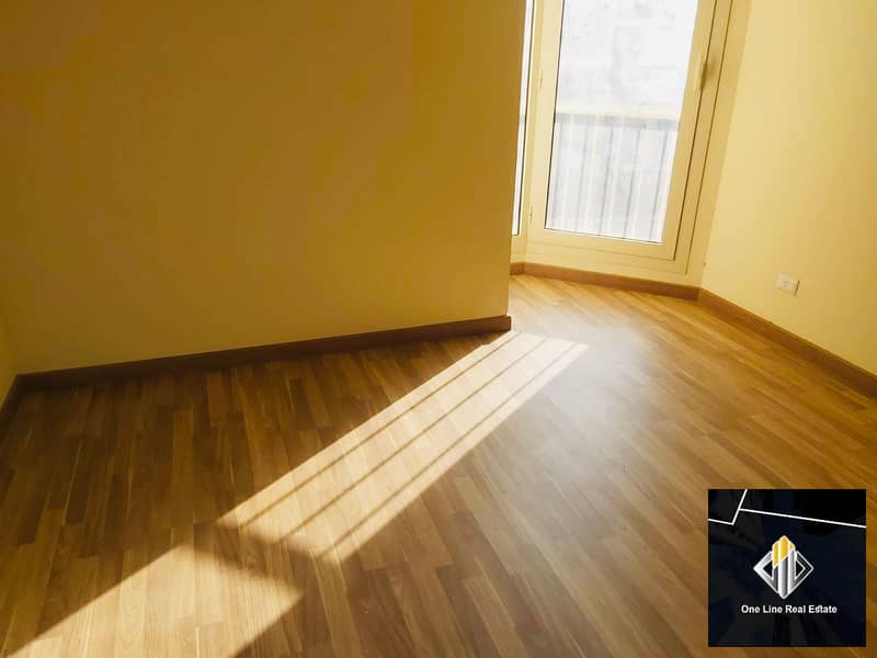 2 3298d0a7-978a-40bb-a365-bb57b582d9e7. jpeg