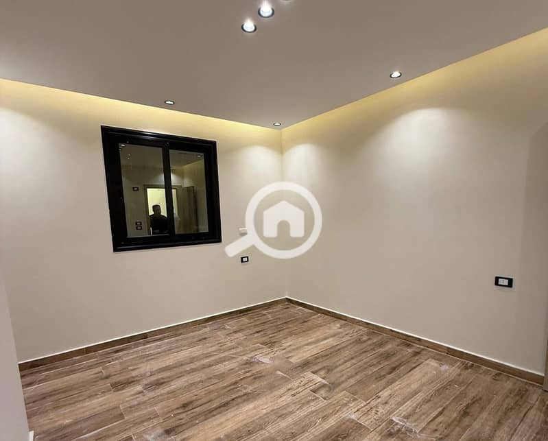 8 f64439ab-ccdb-41f4-b6e9-89eb007edcc5. jpg