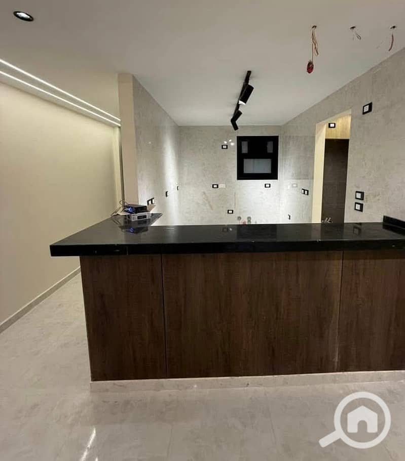 10 8b420e88-49df-423a-9a44-9aa61701be93. jpg