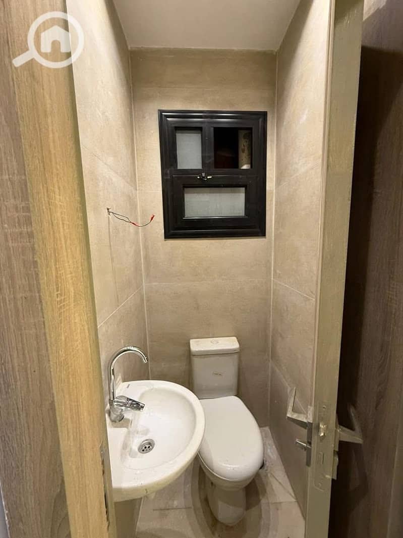 14 ea1efcd9-a368-4582-a852-455d44460235. jpg