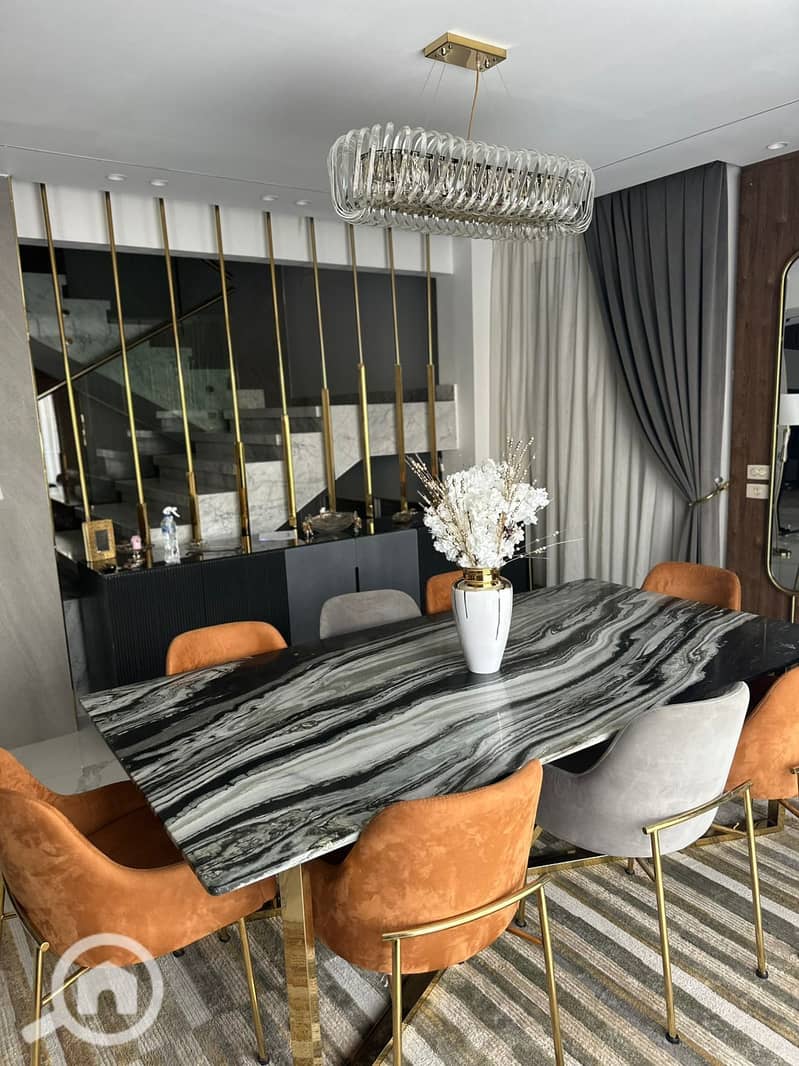 13 49d5127d-7df3-45ec-9bf6-295ac2897ee4. jpg