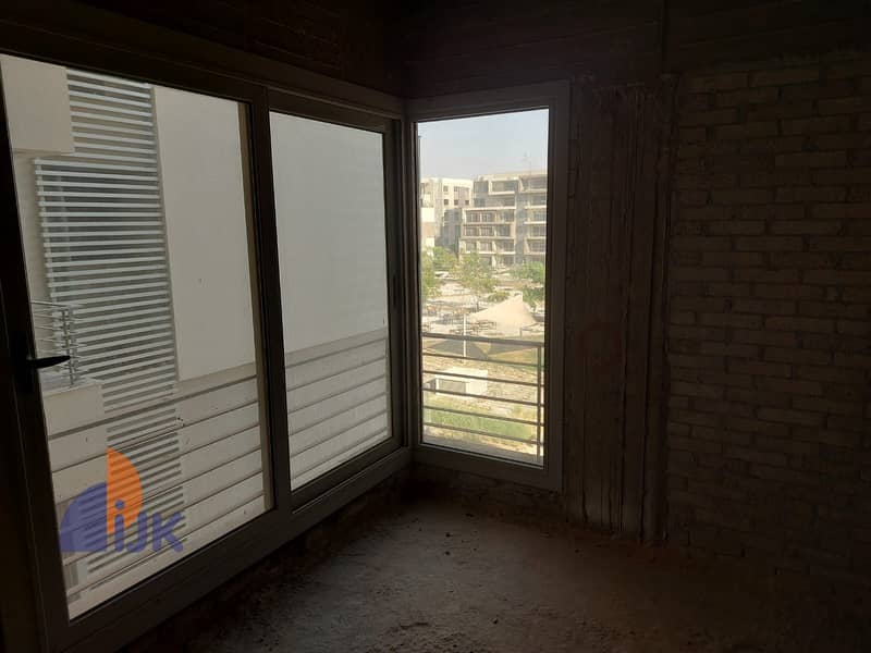 6 WhatsApp Image 2025-12-08 at 17.07. 26_9ea97cc9. jpg