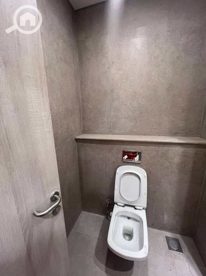 6 WhatsApp Image 2025-11-19 at 12.05. 20 AM (1). jpeg