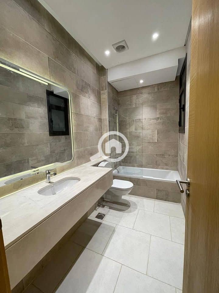 7 rdysrtysru6rr. jpg