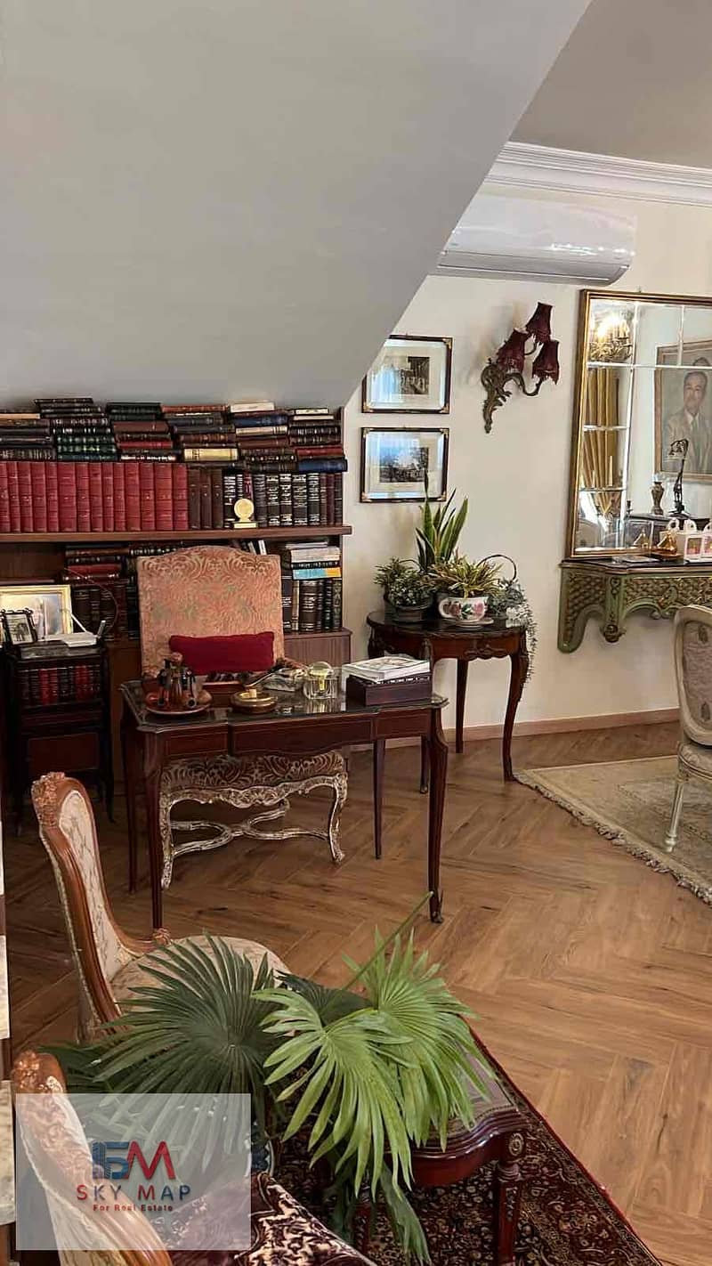 11 619c31e0-50e9-4b94-84a8-9060de4e3044. jpg