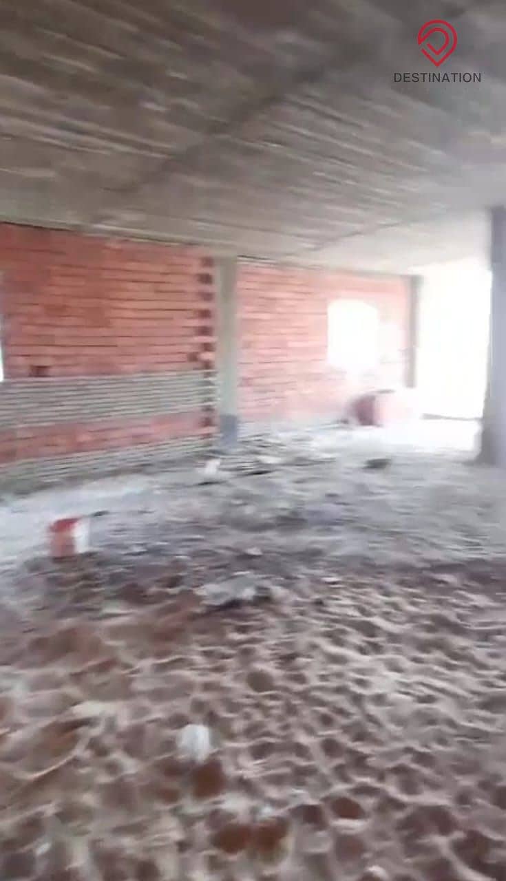 2 5d173785-49c2-4483-ae76-68552dea66ed. jpg