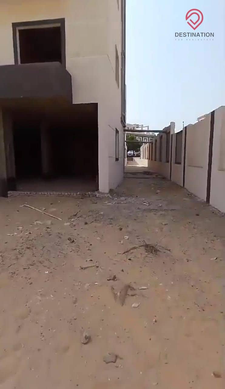 3 8ea8db92-f455-4ad5-adea-b63d1a2049ad. jpg