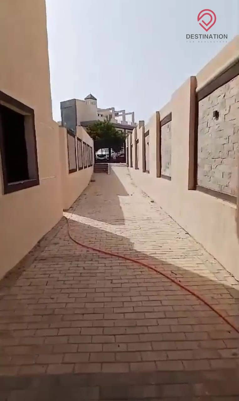 12 a490aa07-5fba-4e04-b2c2-bc6fa71da516. jpg