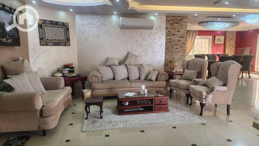 3 f8a63195-abf2-45b9-b96e-e678c98cffb1. jpeg