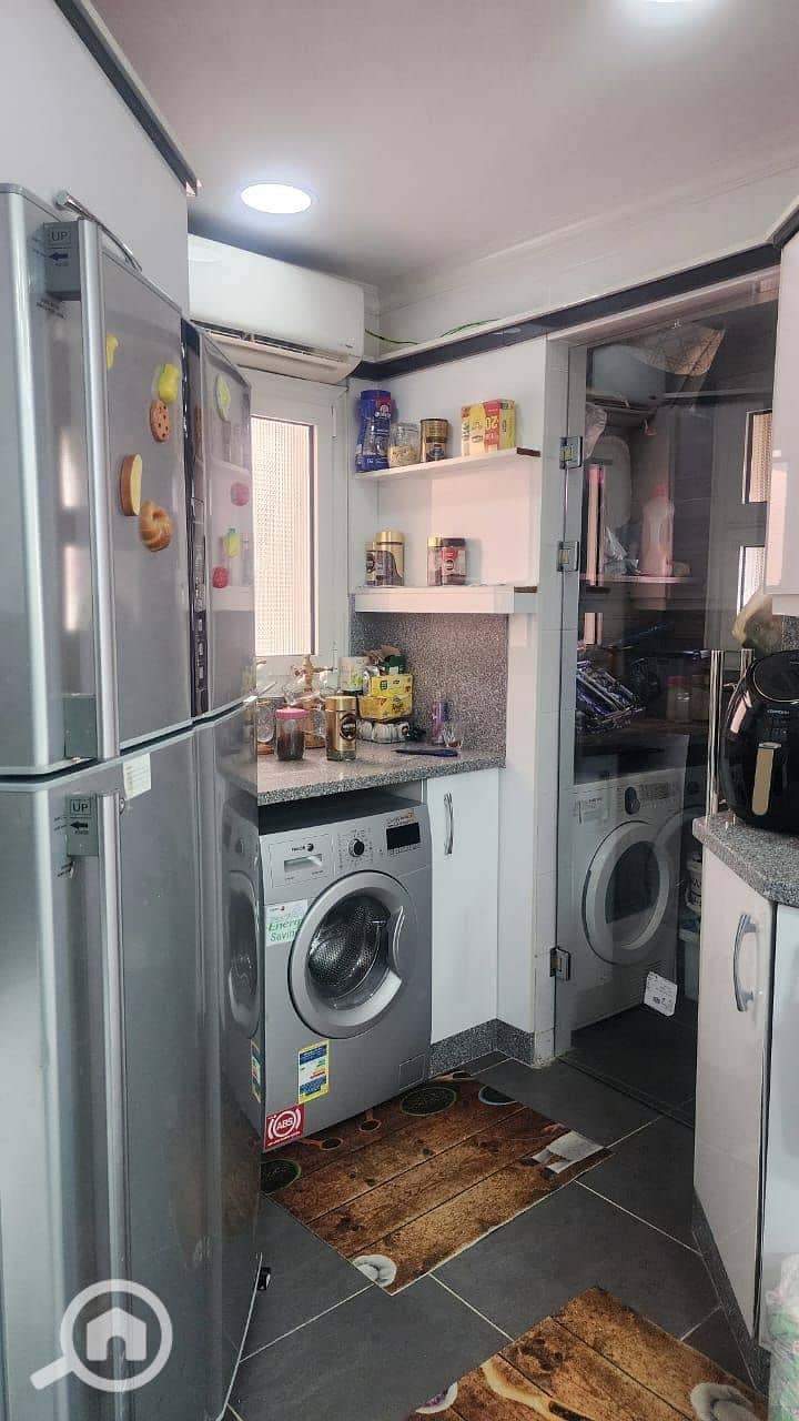 10 b7d7490b-e879-4c17-9ed5-ad65094bdaac. jpeg