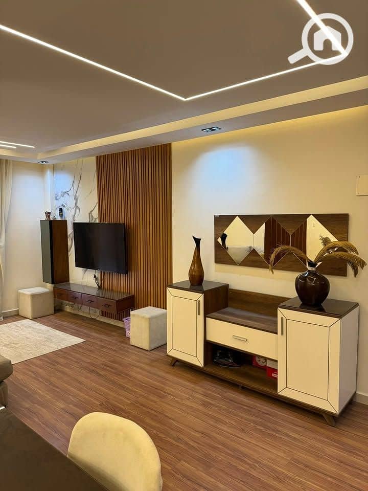 9 594042281_1488028825613859_8381069542780424577_n. jpg