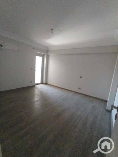 مکتب  للايجار في سموحة، الإسكندرية - c648549a-7c02-493a-b49e-56e44da29a9d. jpg