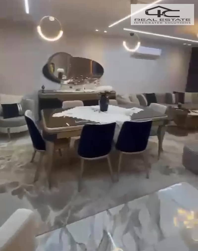 5 WhatsApp Image 2025-12-08 at 16.19. 50 (1). jpeg